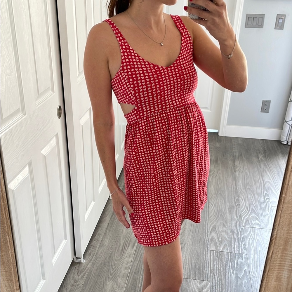 Red and White Scoop Neck Sleeveless Heart Patterned Mini Sundress w/ Cutouts